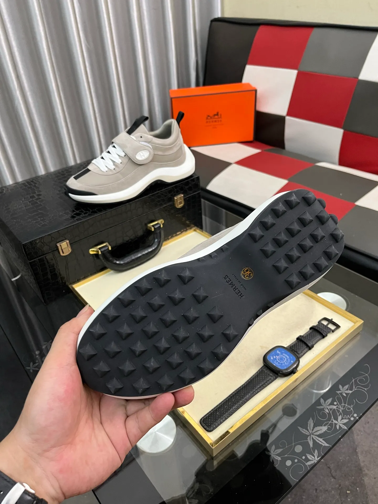 Men's shoes 💰660⌚️⌚️【HERMES】Hermès - High-end quality original order·Casual sports shoes -Upper: 🔝Nappa calfskin, suede calfskin, shoe body sewn brand ´H´ totem, tongue brand logo cloth label -Inner: water-dyed cowhide -Outsole: ultra-light TPU foam rubber; two-color molded outsole -Ultra-high quality control and fine workmanship: outstanding (high-end, noble and classy) -Size: 36-44 (45, can be customized)